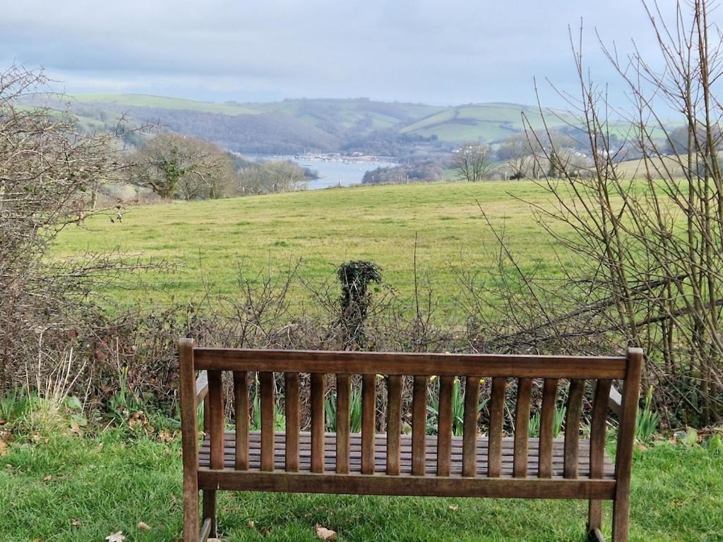 Caldon Holiday Chalet Sleeps 4 In Dartmouth Wifi Electric Inc Pet Friendly Exterior foto