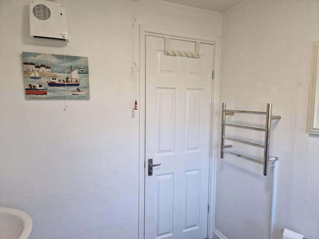 Caldon Holiday Chalet Sleeps 4 In Dartmouth Wifi Electric Inc Pet Friendly Exterior foto