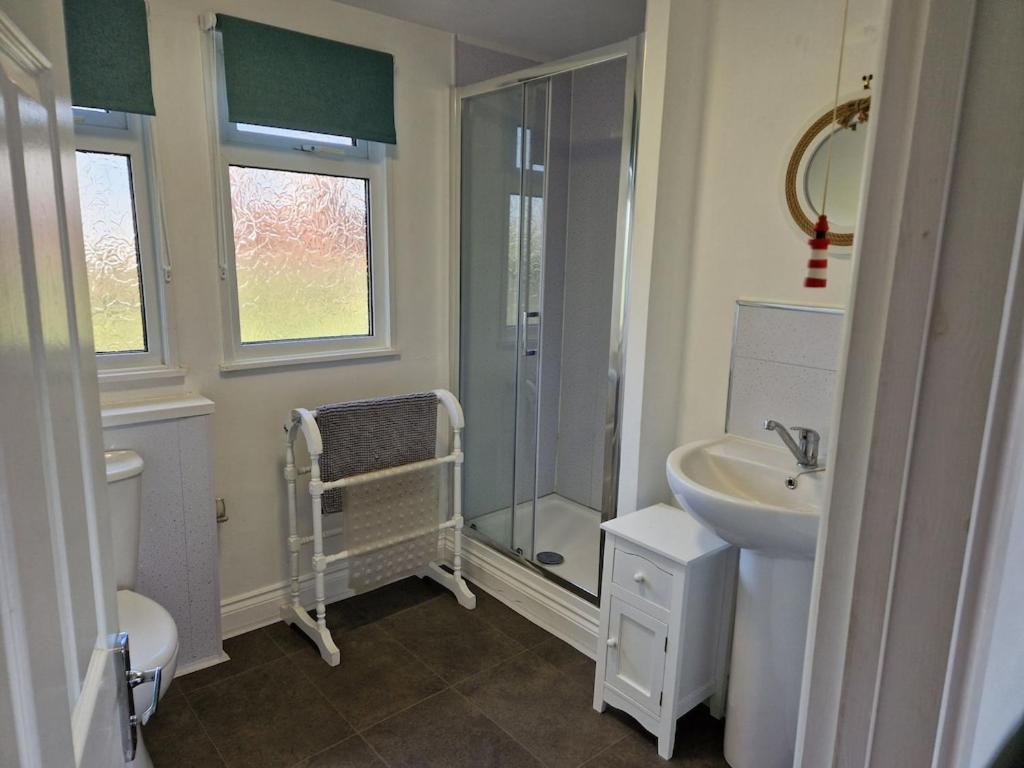 Caldon Holiday Chalet Sleeps 4 In Dartmouth Wifi Electric Inc Pet Friendly Exterior foto