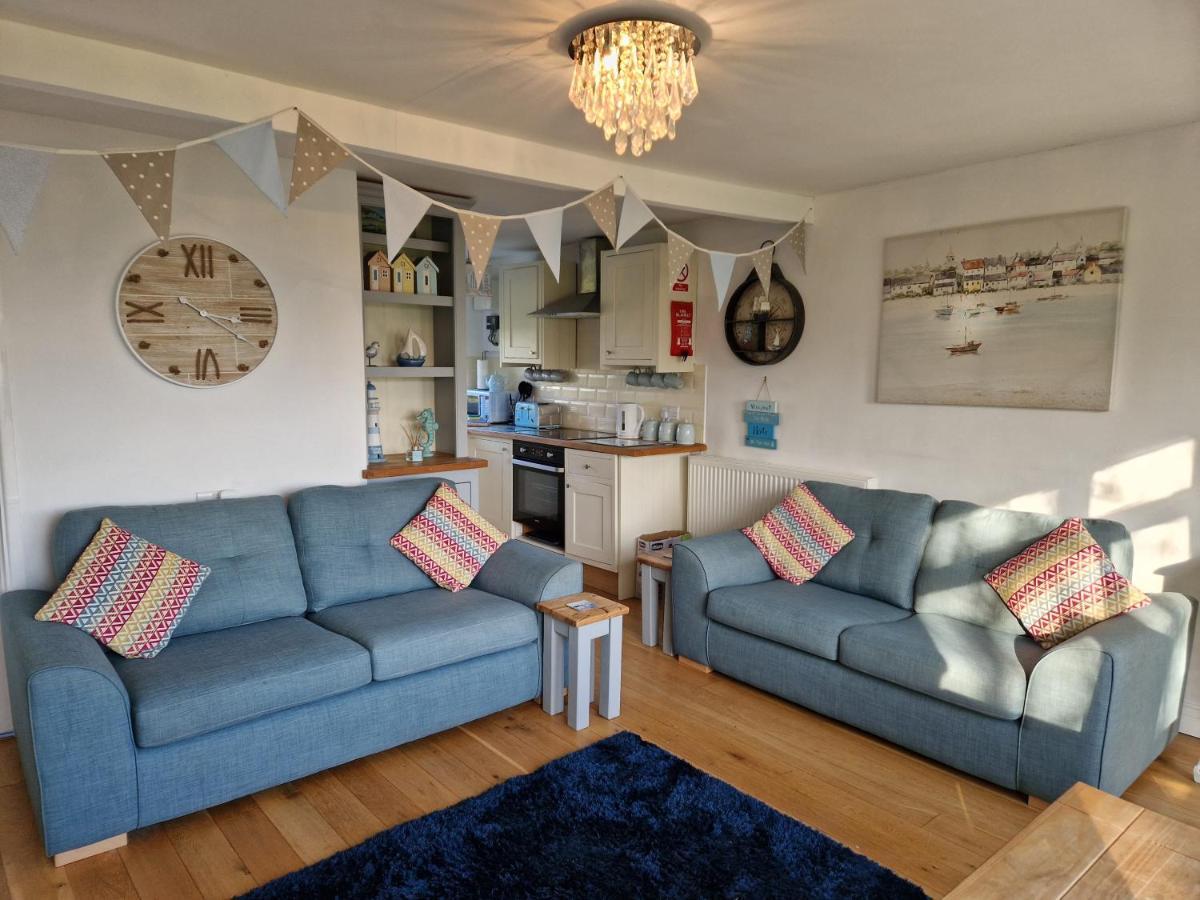 Caldon Holiday Chalet Sleeps 4 In Dartmouth Wifi Electric Inc Pet Friendly Exterior foto